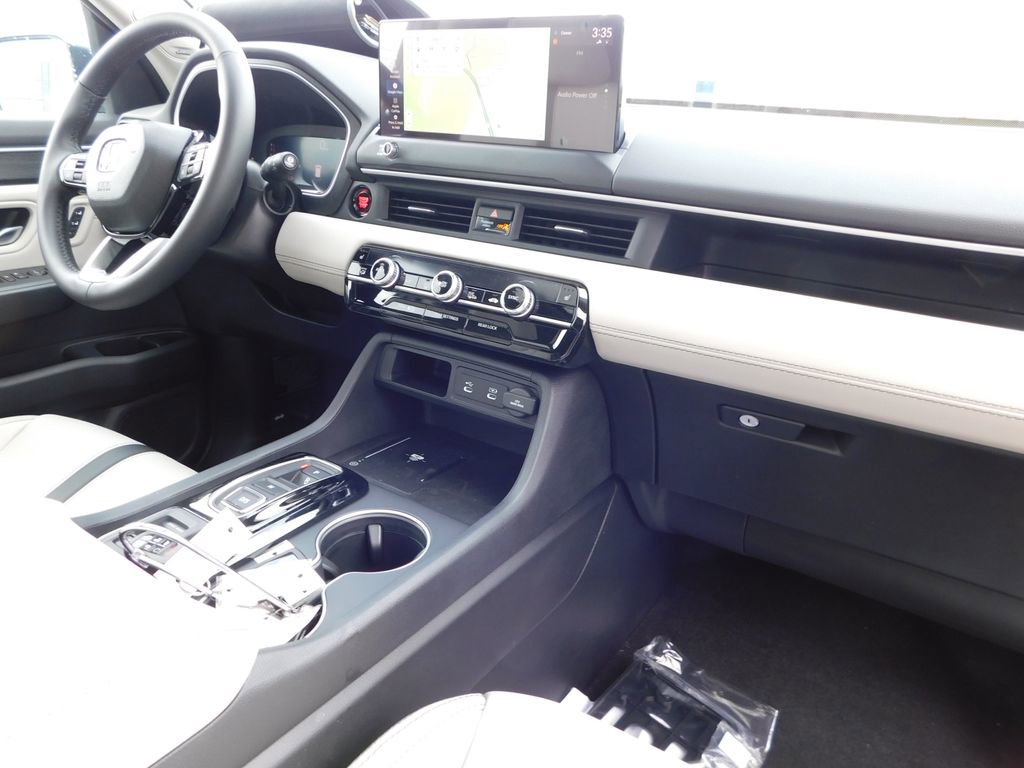 New 2026 Honda Pilot Touring image 20