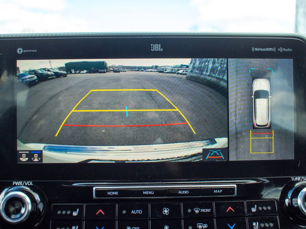 Used 2022 Toyota Highlander Platinum AWD/4WD image 25