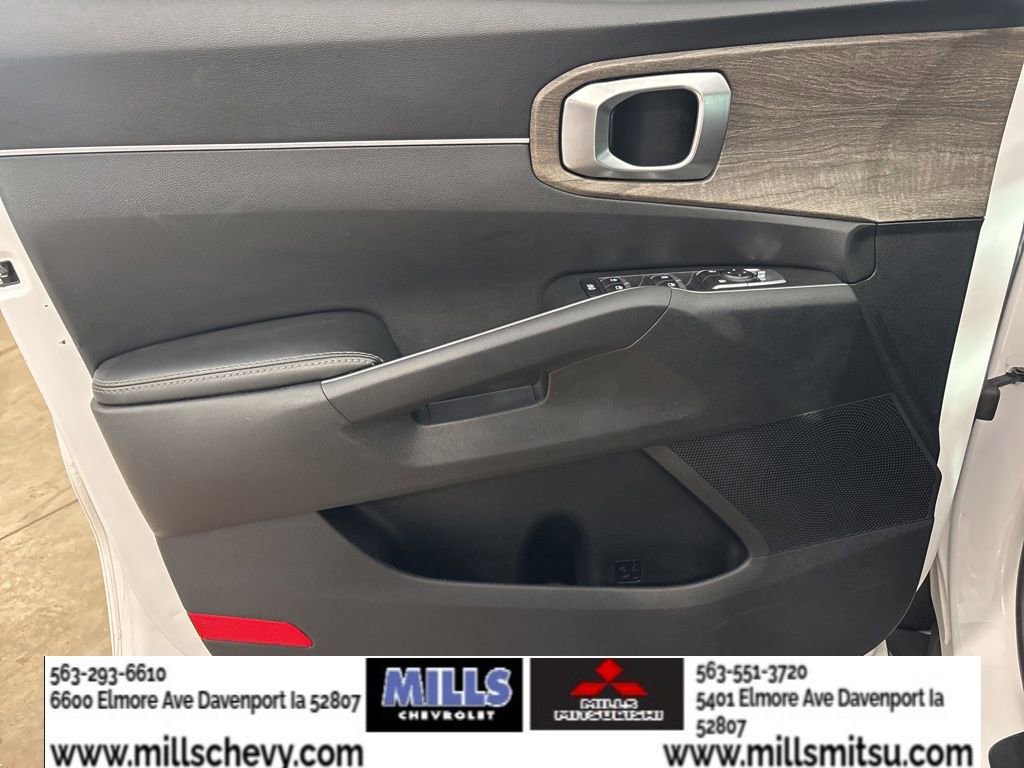 Used 2021 Kia Sorento EX w/ EX AWD X-Line Package image 9