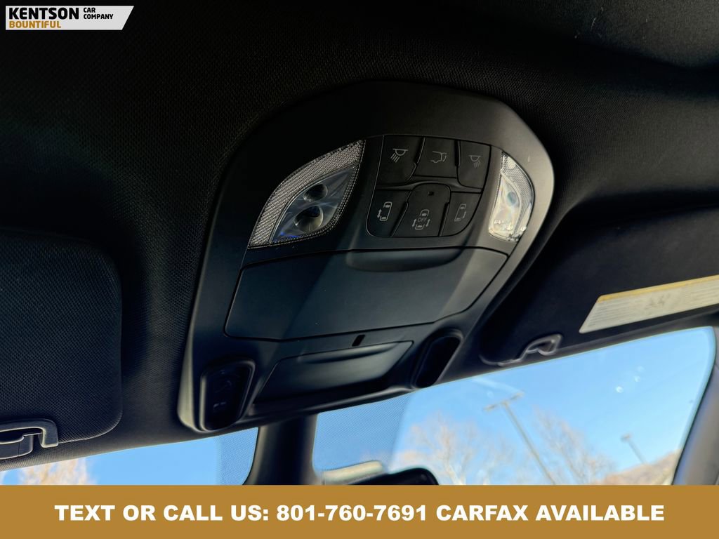 Used 2026 Chrysler Pacifica Limited AWD/4WD image 25