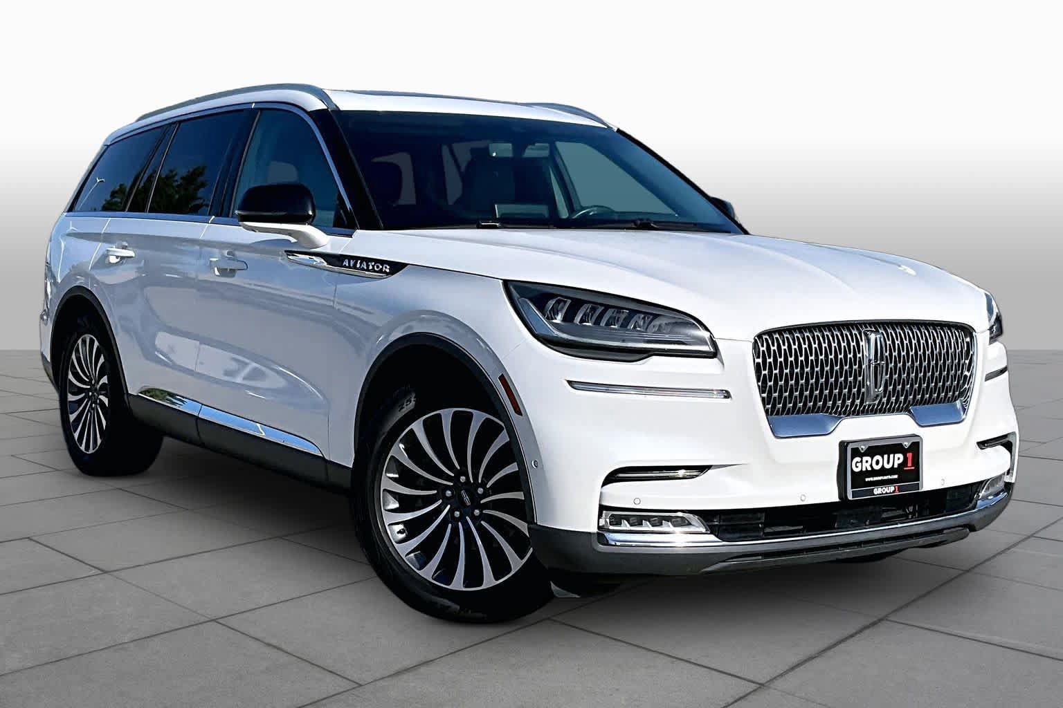 Used 2020 Lincoln Aviator Reserve w/ Equipment Group 201A RWD image 3