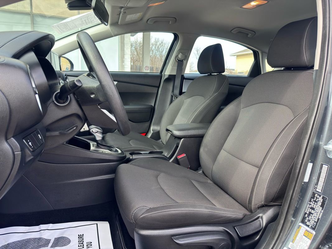 Used 2024 Kia Forte LXS image 15