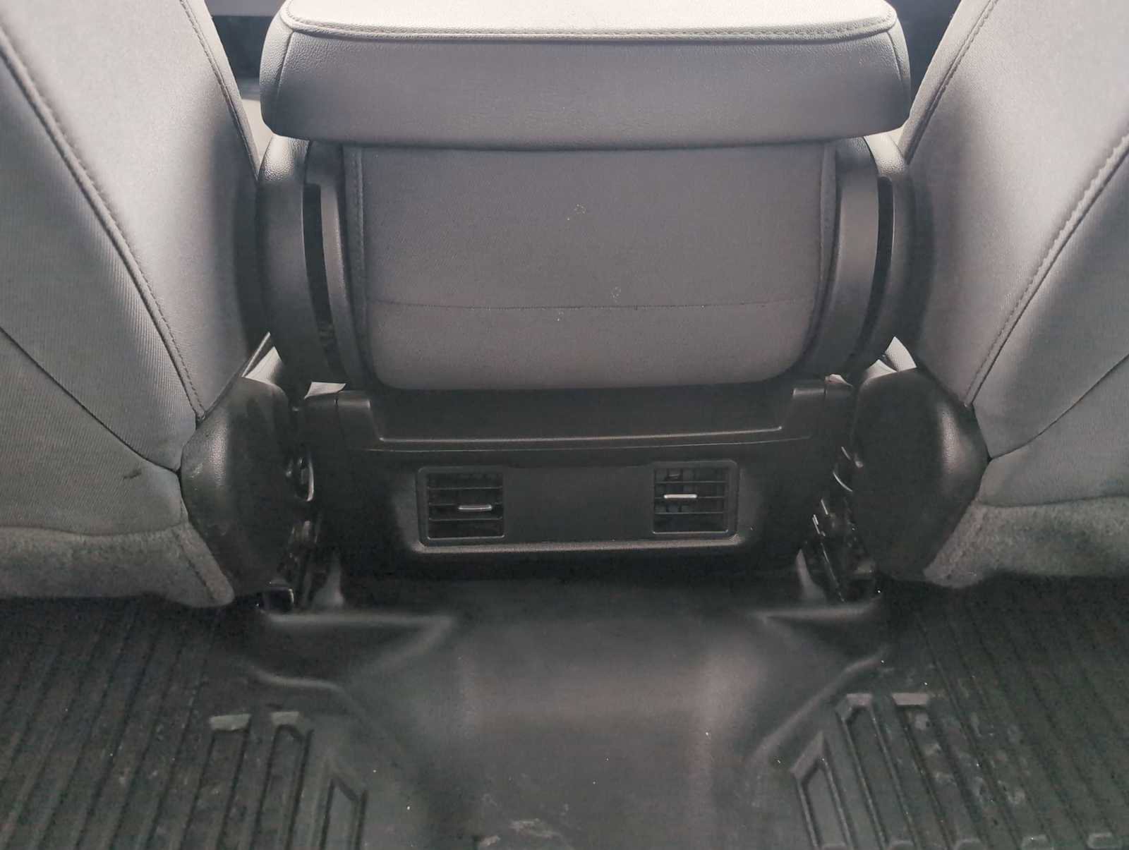 Used 2024 GMC Sierra 2500 Pro w/ Convenience Package image 28