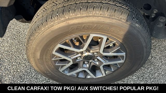 Used 2026 Jeep Wrangler Unlimited Sahara AWD/4WD image 31