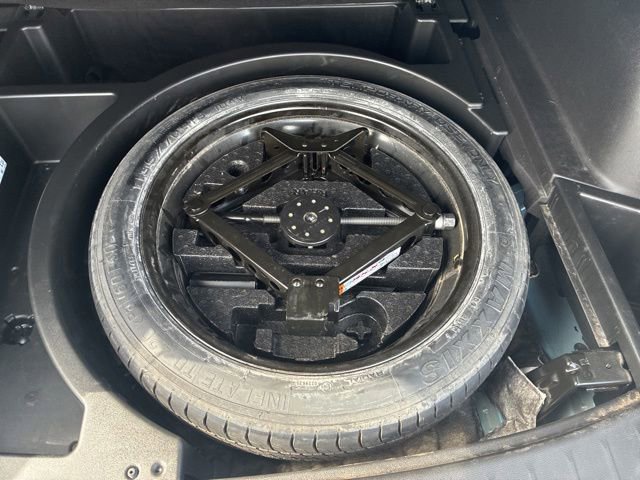 Used 2019 Chevrolet Blazer LT FWD image 26