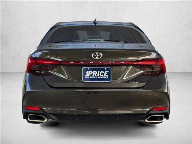 Used 2019 Toyota Avalon XLE FWD image 5