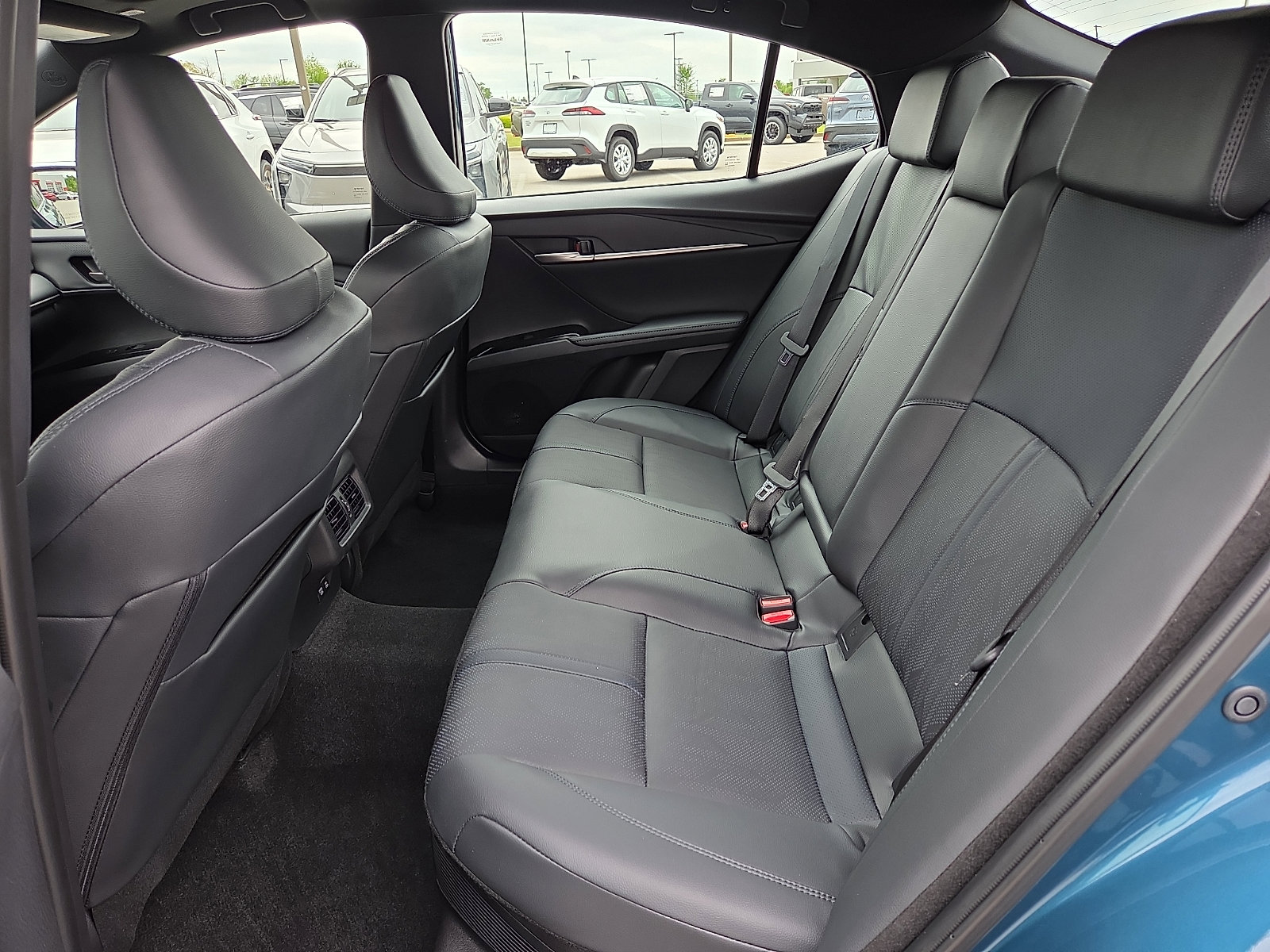 Used 2025 Toyota Camry XSE image 10