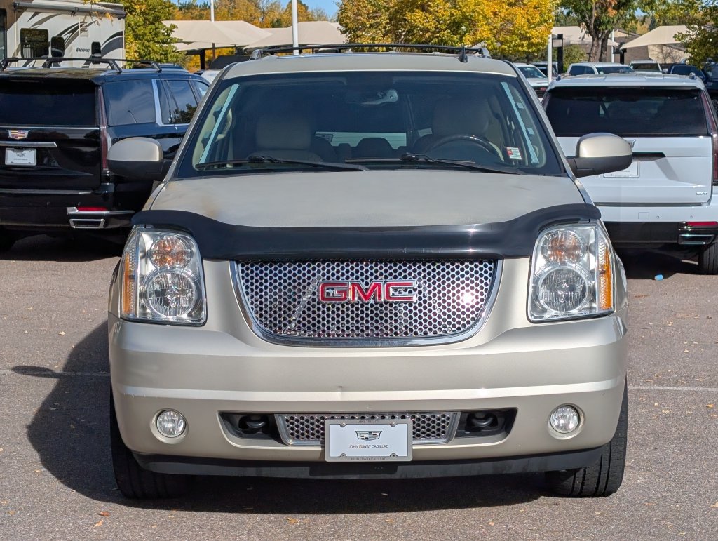 Used 2014 GMC Yukon Denali AWD/4WD image 9