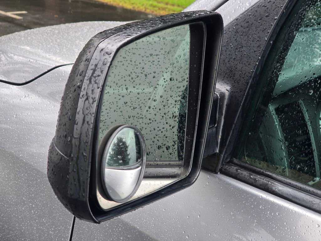 Used 2012 Toyota Tundra 4x4 Double Cab image 11