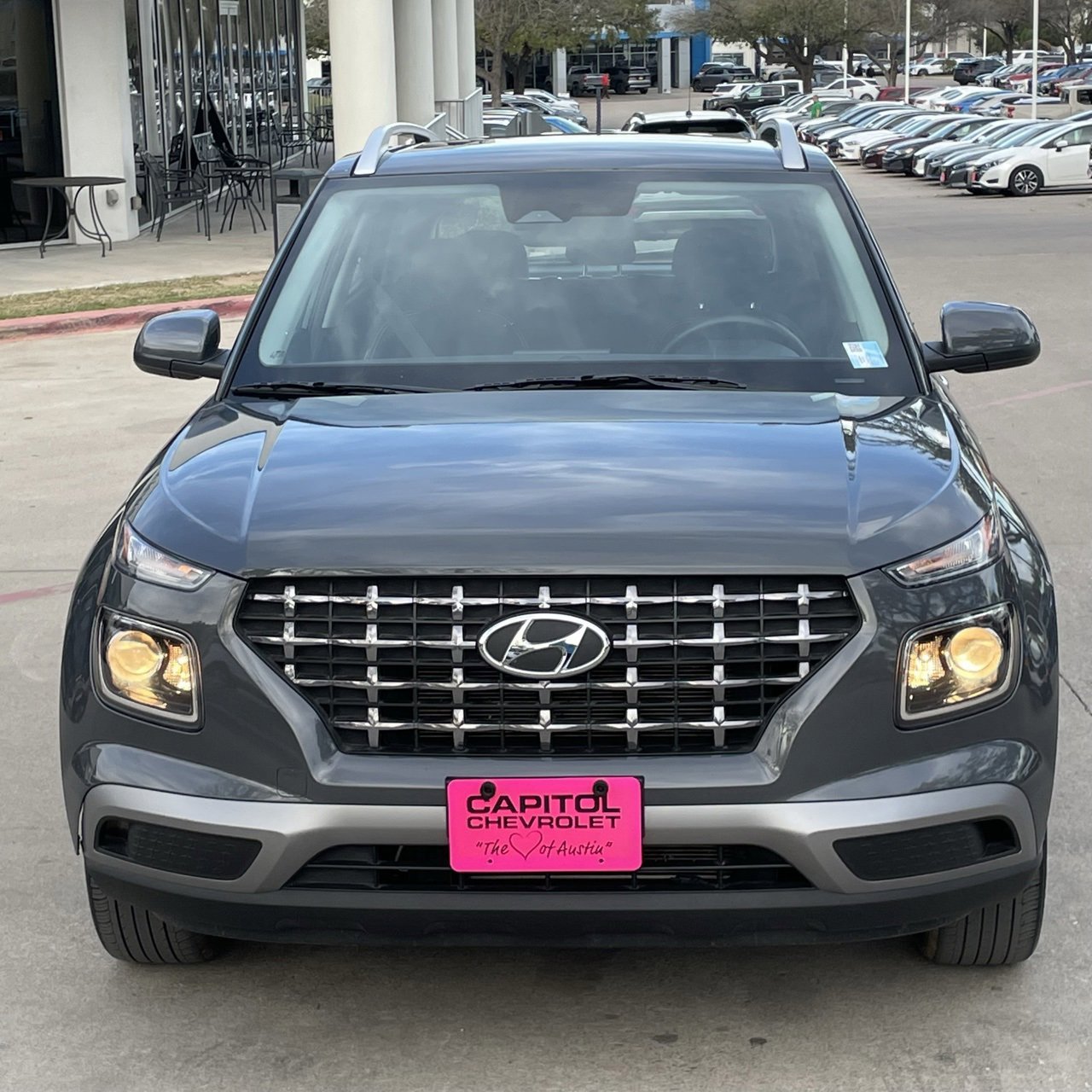 Used 2025 Hyundai Venue SEL image 6