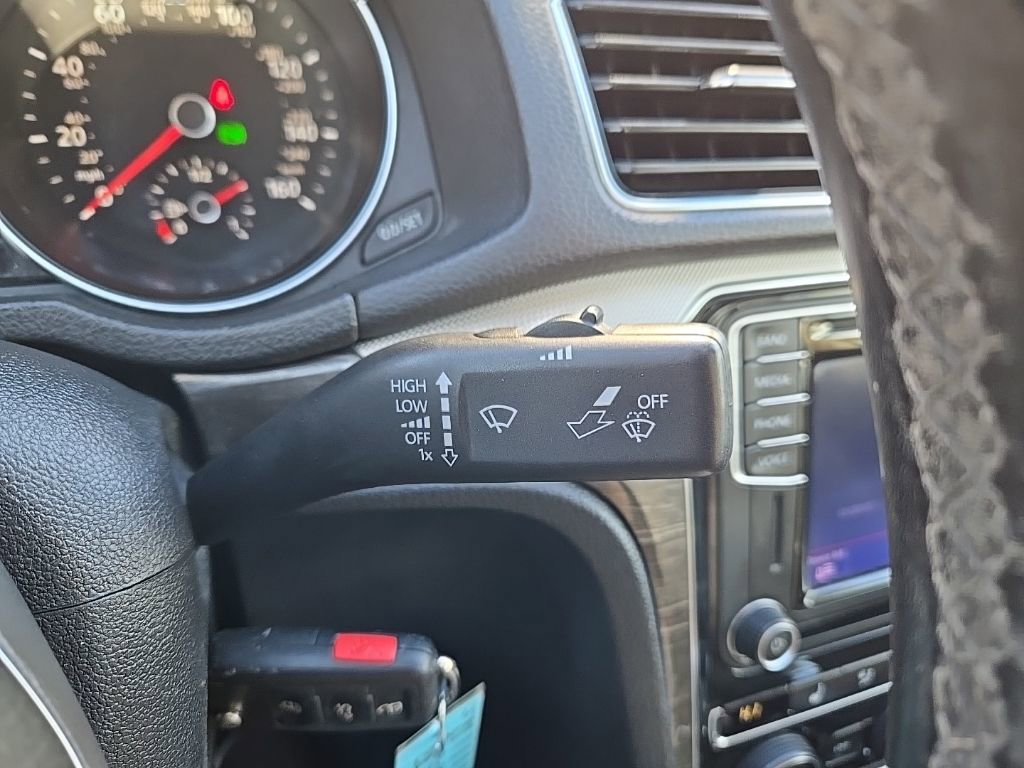 Used 2016 Volkswagen Passat 1.8T SE image 17