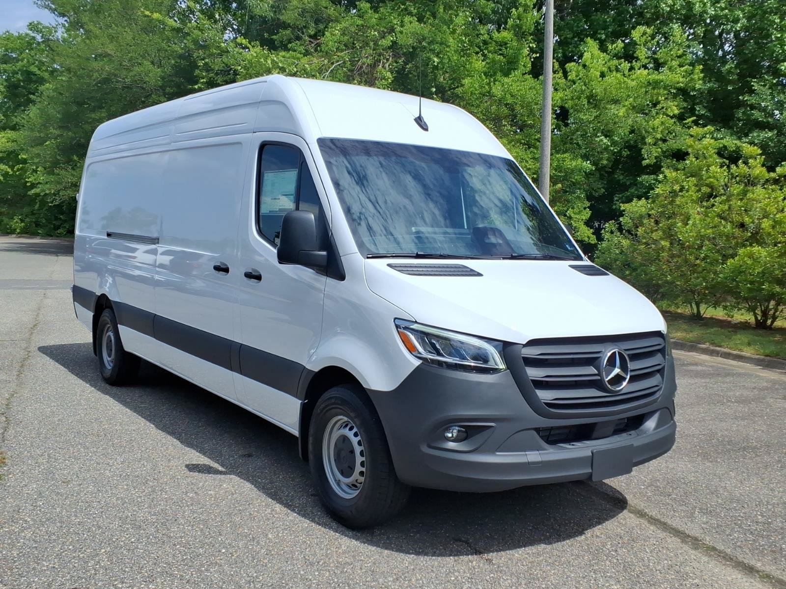 New 2026 Mercedes-Benz Sprinter 2500 image 3