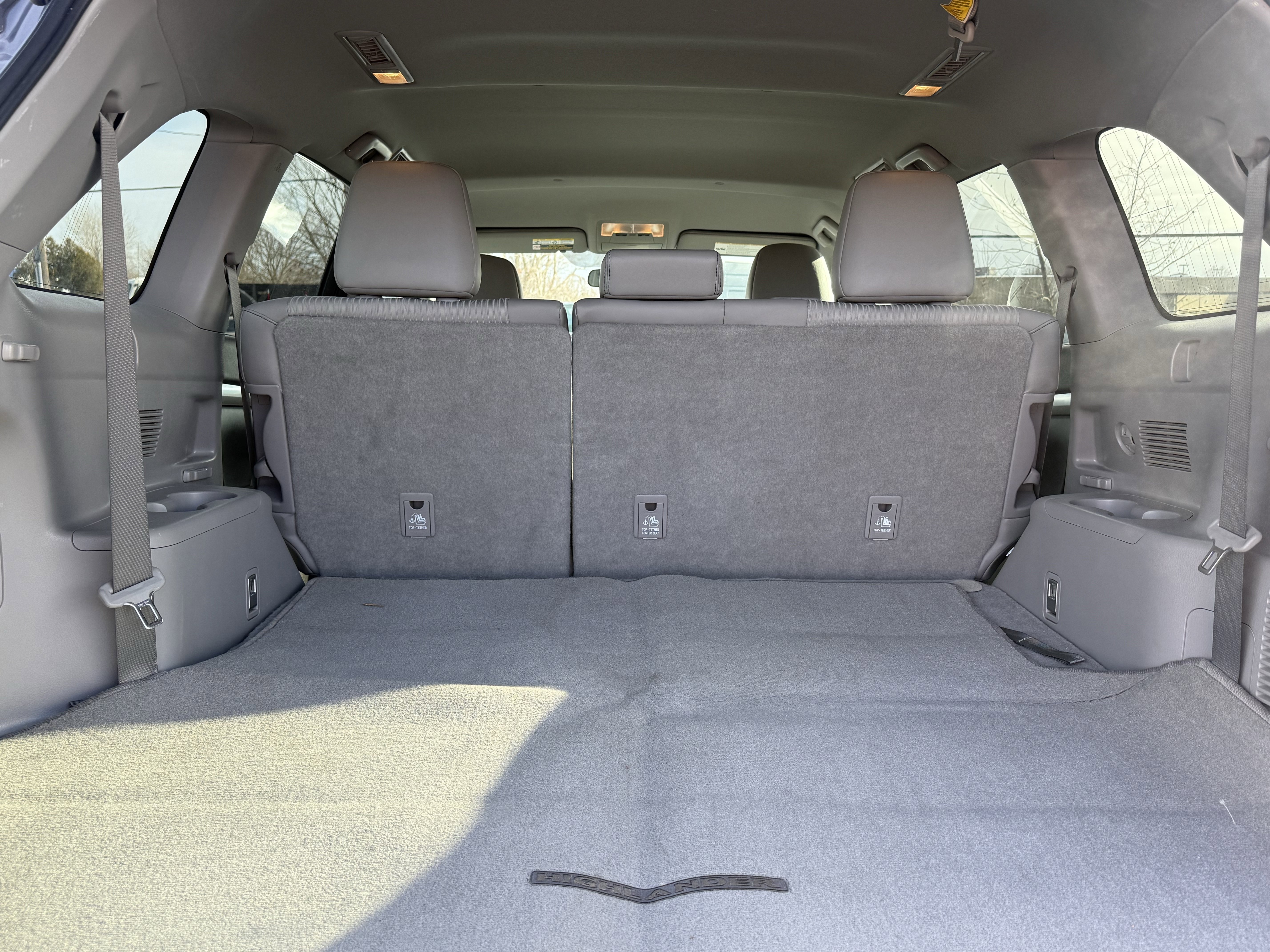 Used 2017 Toyota Highlander Plus image 32