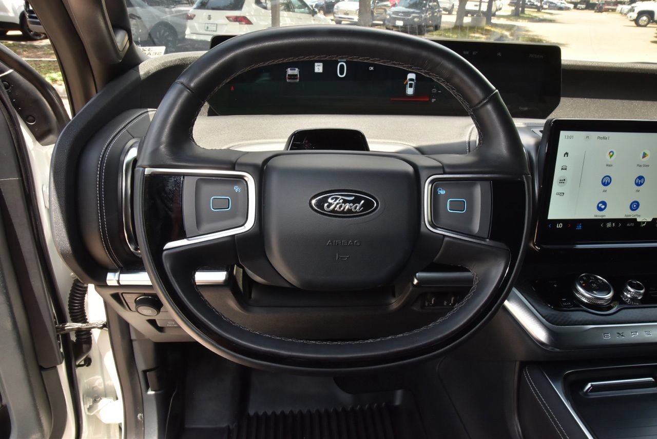 Certified 2025 Ford Expedition Platinum w/ Stealth Performance Package AWD/4WD image 23