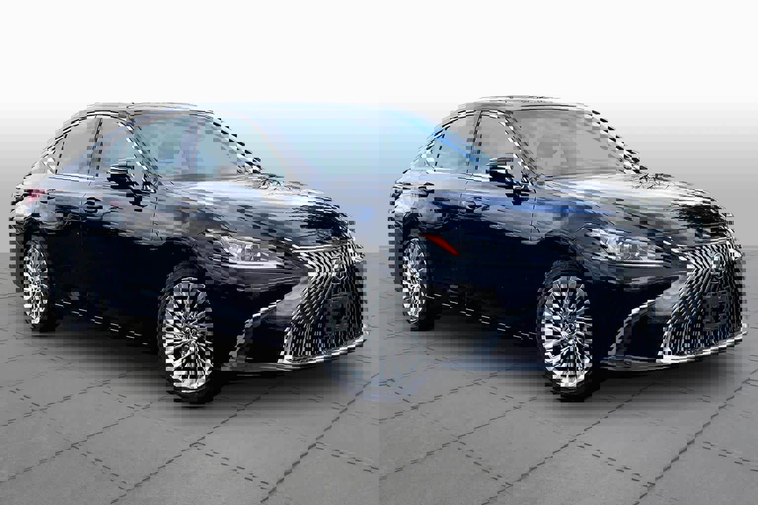 Used 2020 Lexus ES 350 w/ Accessory Package 2 FWD image 3