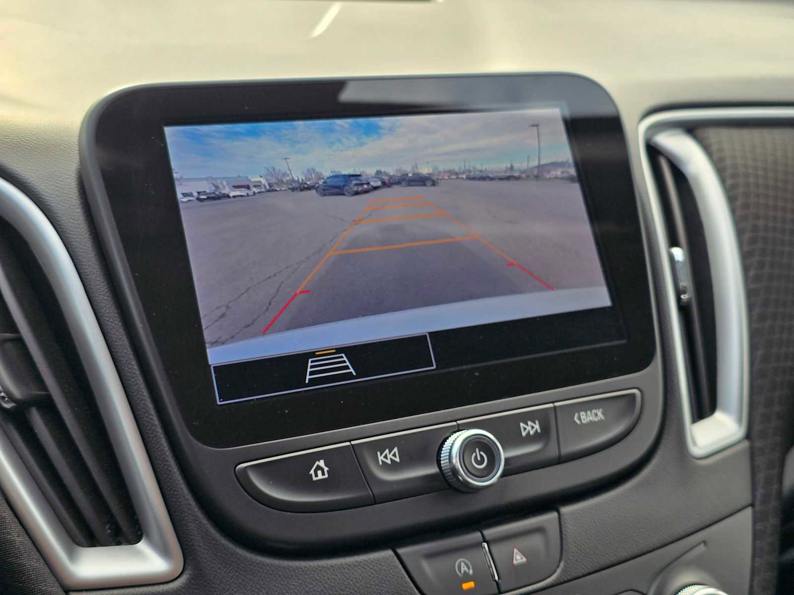 Used 2023 Chevrolet Malibu LT image 30