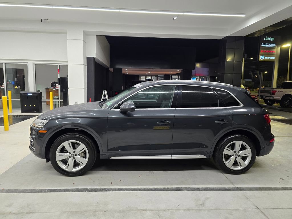 Used 2019 Audi Q5 2.0T Premium w/ Convenience Package image 3
