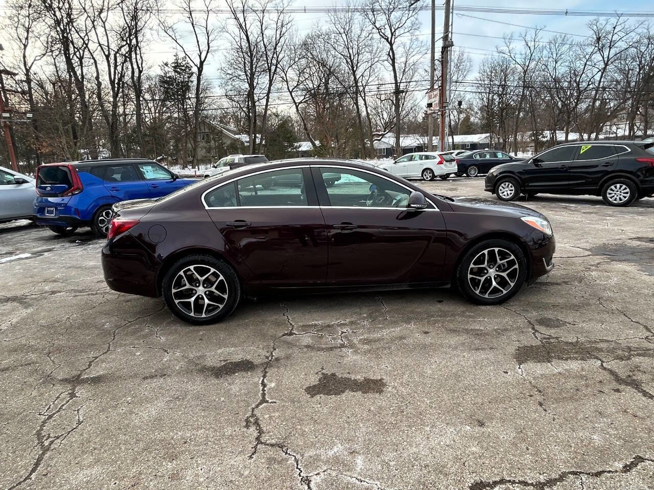 Used 2017 Buick Regal Sport Touring image 11
