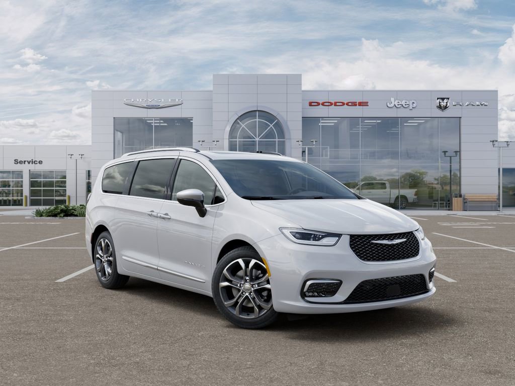 New 2026 Chrysler Pacifica Pinnacle w/ Trailer Tow Group AWD/4WD image 5