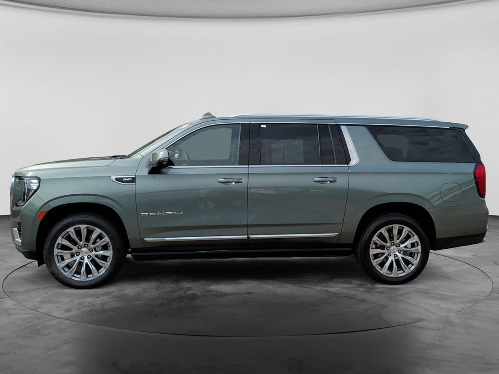 Used 2023 GMC Yukon XL Denali AWD/4WD image 6