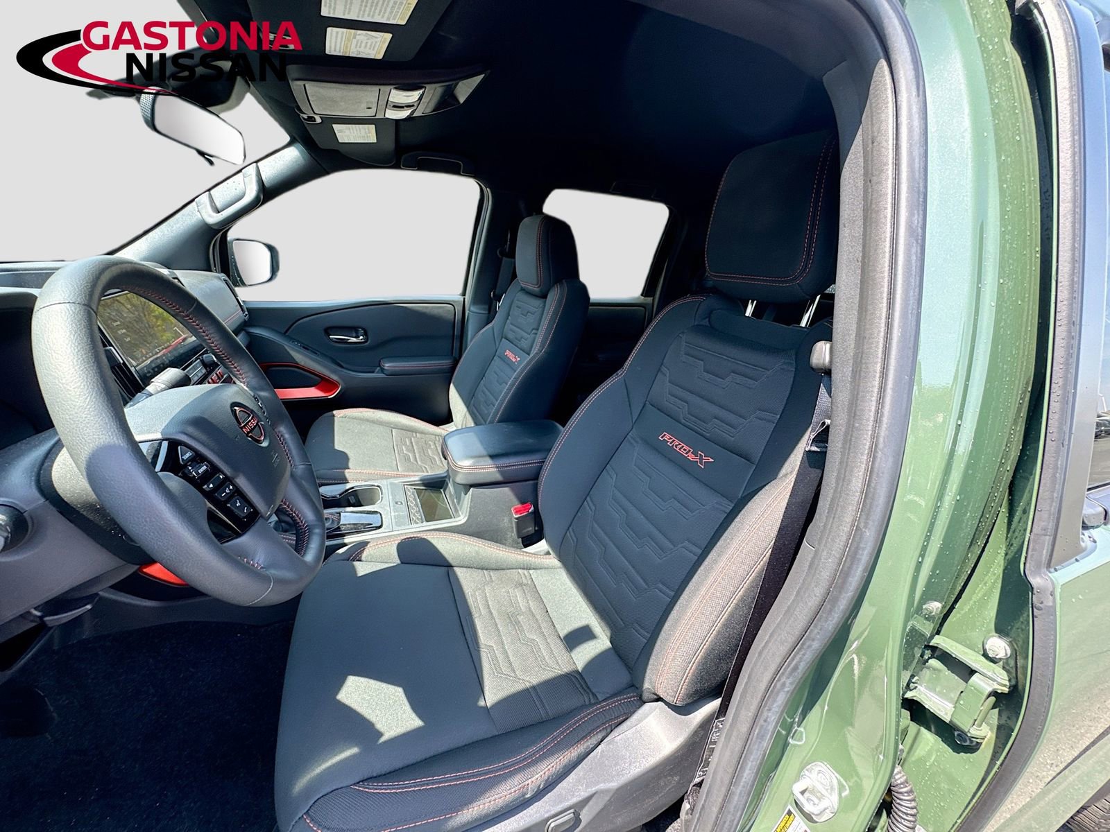 Used 2025 Nissan Frontier Pro-X w/ Pro Convenience Package image 29