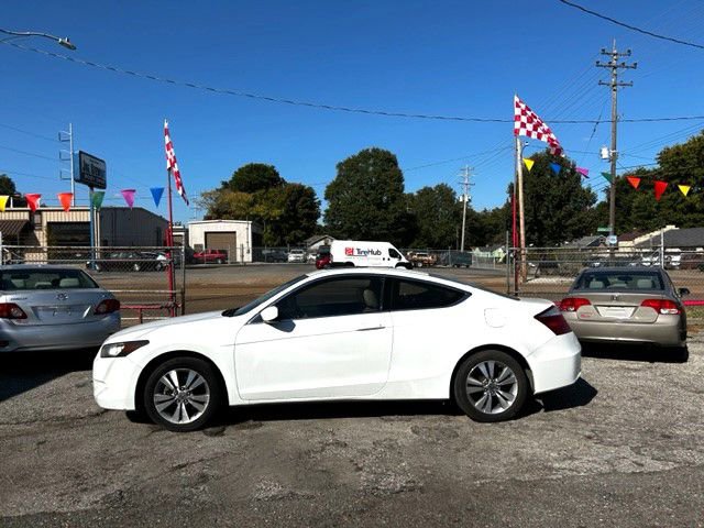 Used 2010 Honda Accord EX-L image 2