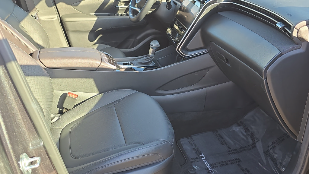 Certified 2024 Hyundai Tucson SEL w/ Convenience Package FWD image 13