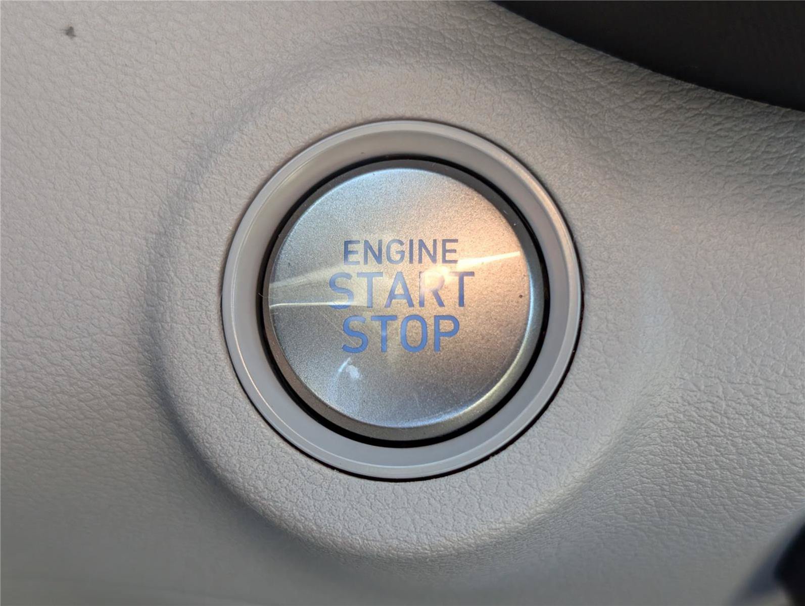 New 2026 Hyundai Venue SEL FWD image 19
