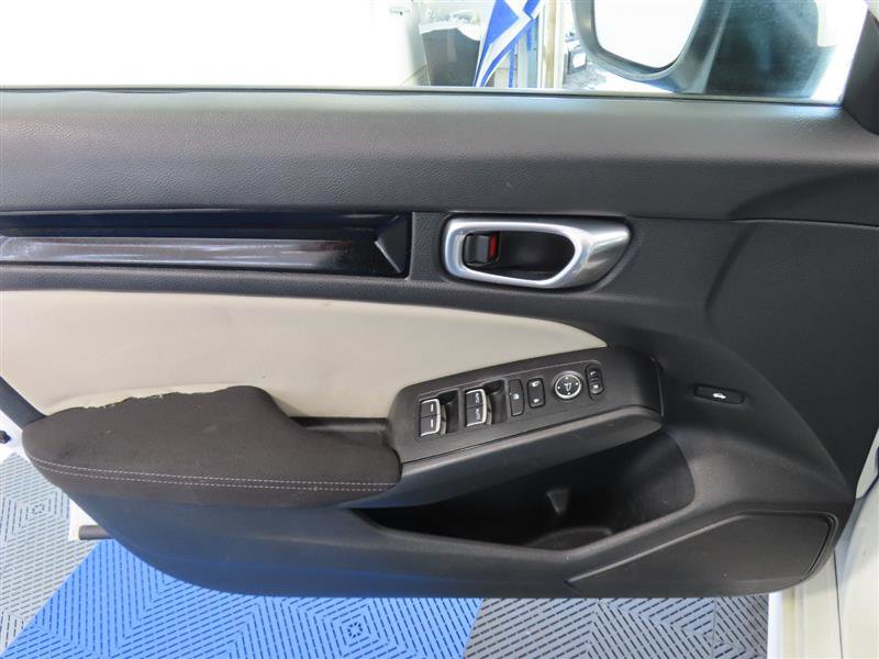 Used 2023 Honda Civic EX image 15