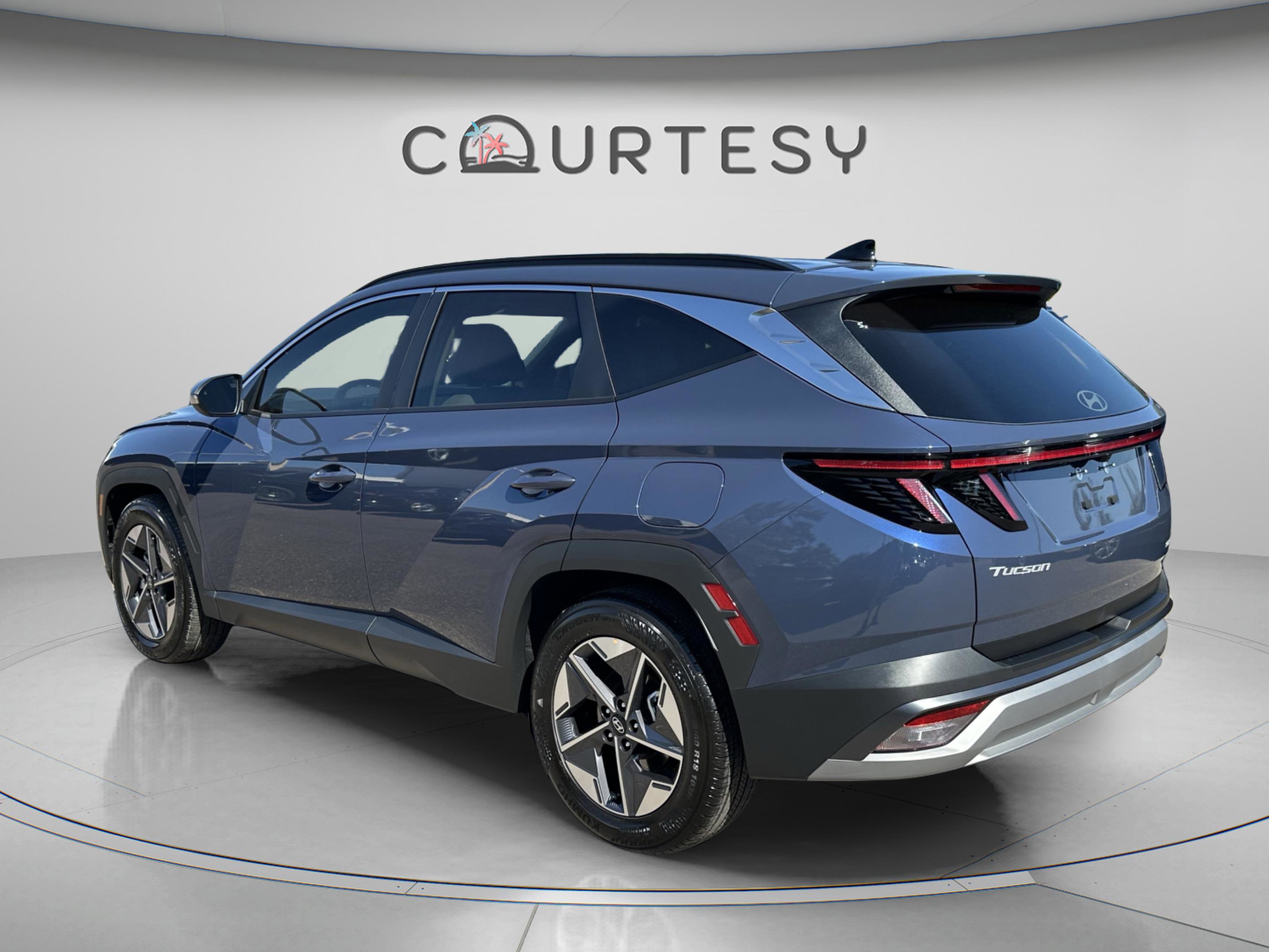 Certified 2026 Hyundai Tucson SEL image 3