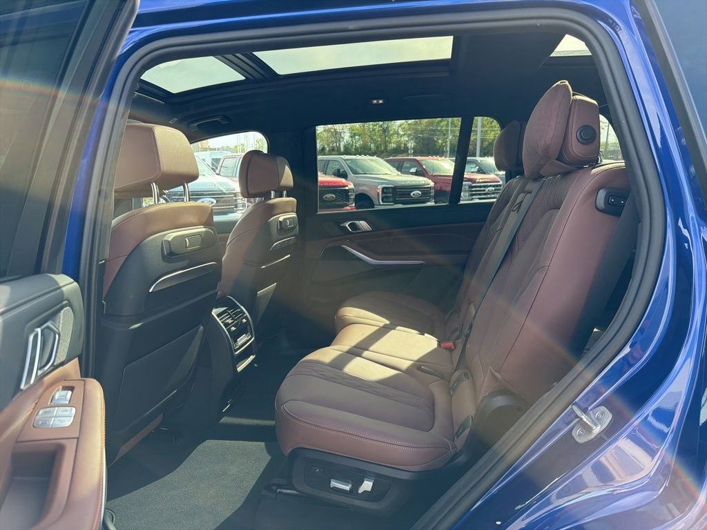 Used 2025 BMW X7 M60i w/ Executive Package AWD/4WD image 14