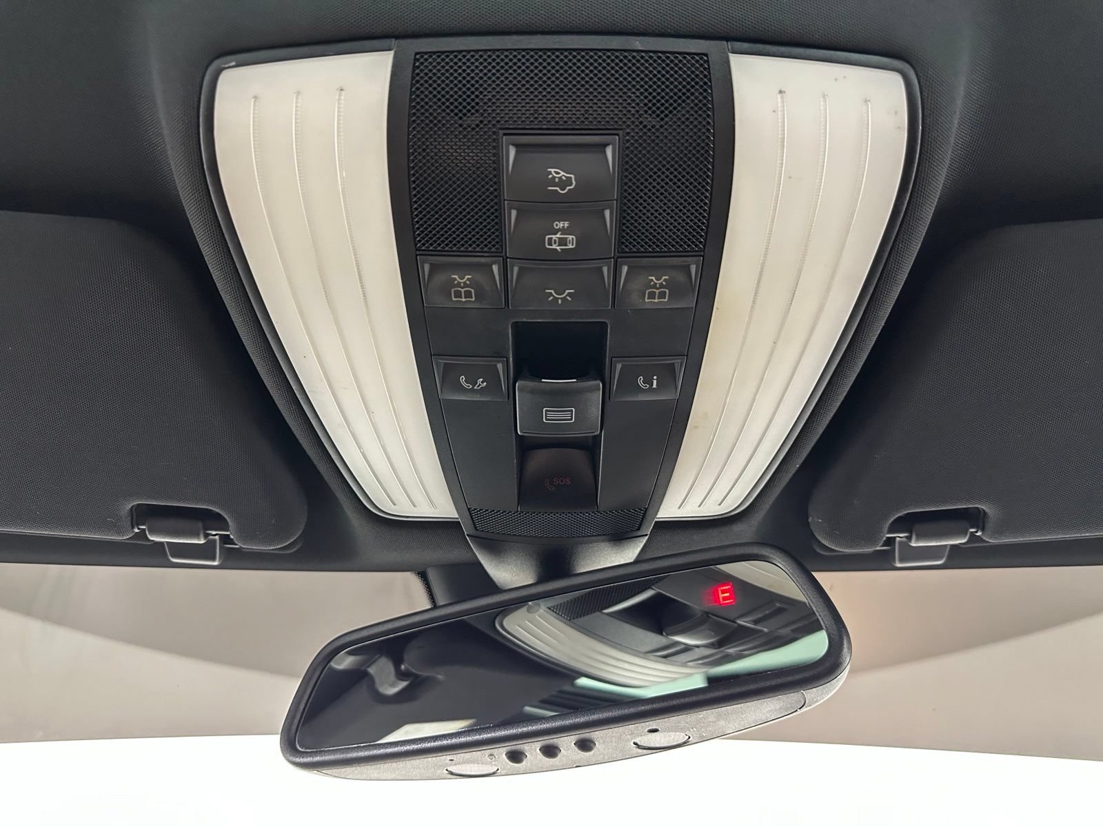 Used 2011 Mercedes-Benz E 350 4MATIC Sedan image 36