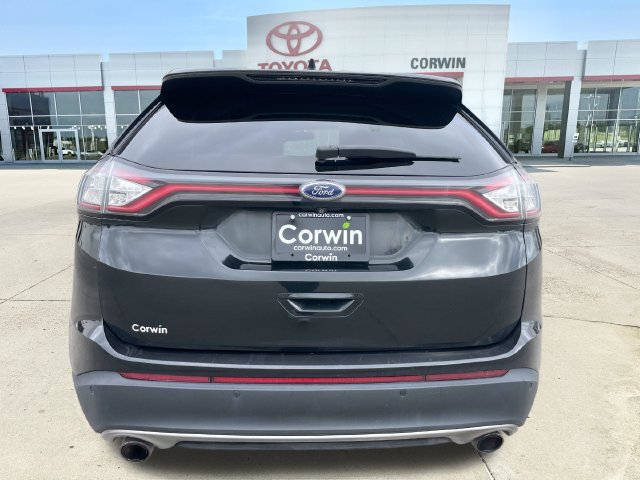 Used 2015 Ford Edge Titanium AWD/4WD image 4