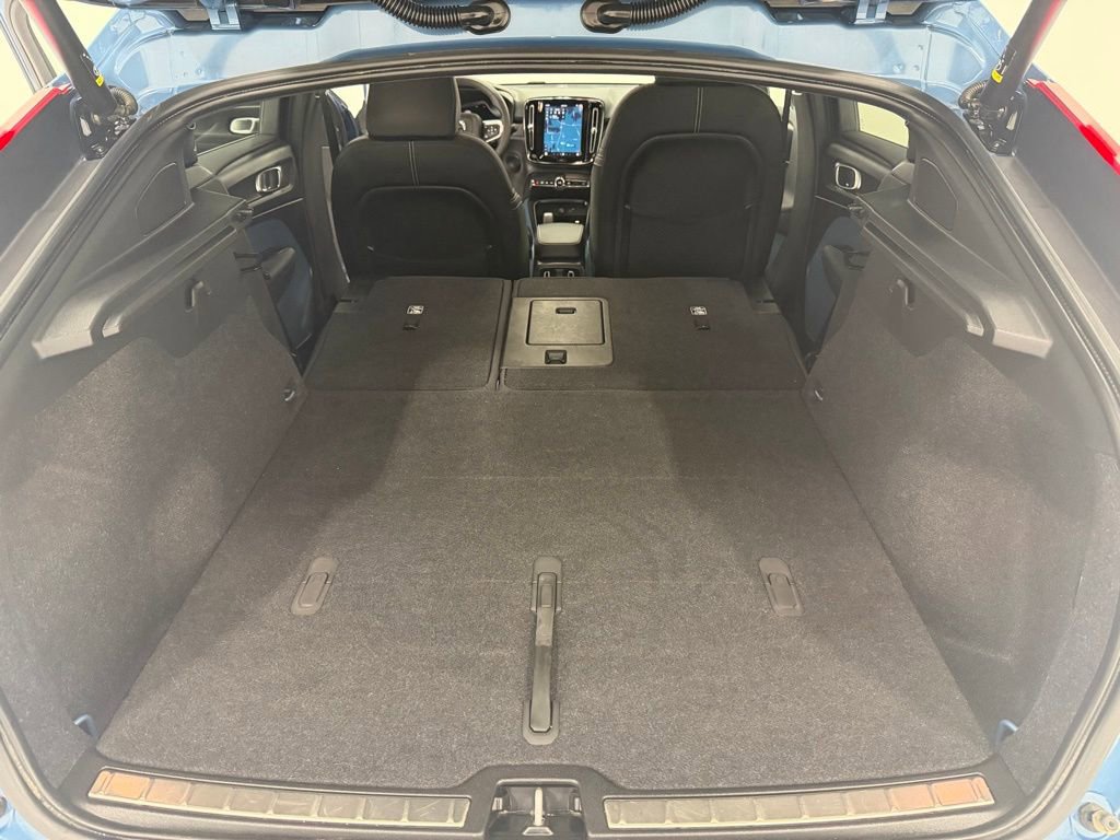 Used 2023 Volvo C40 P8 Recharge Ultimate image 20
