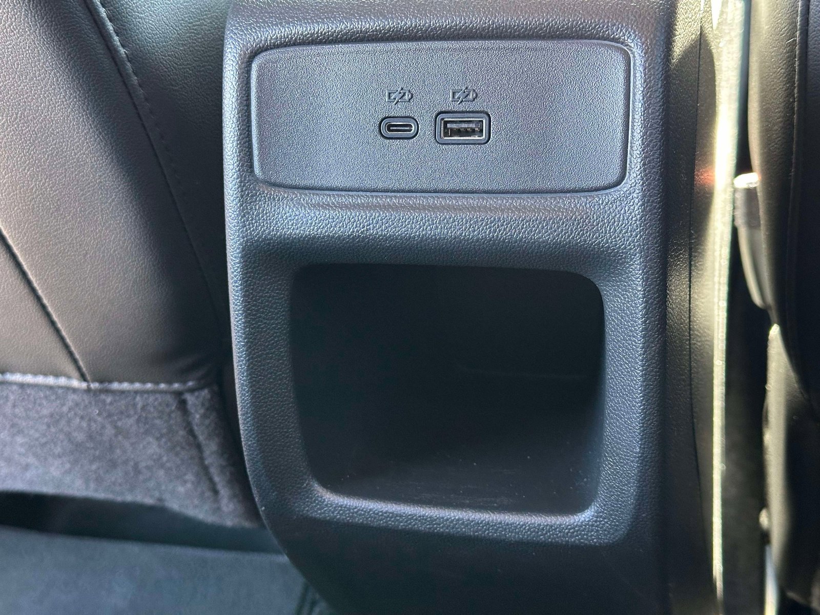 Used 2024 Chevrolet Trax LT w/ Driver Confidence Package FWD image 11