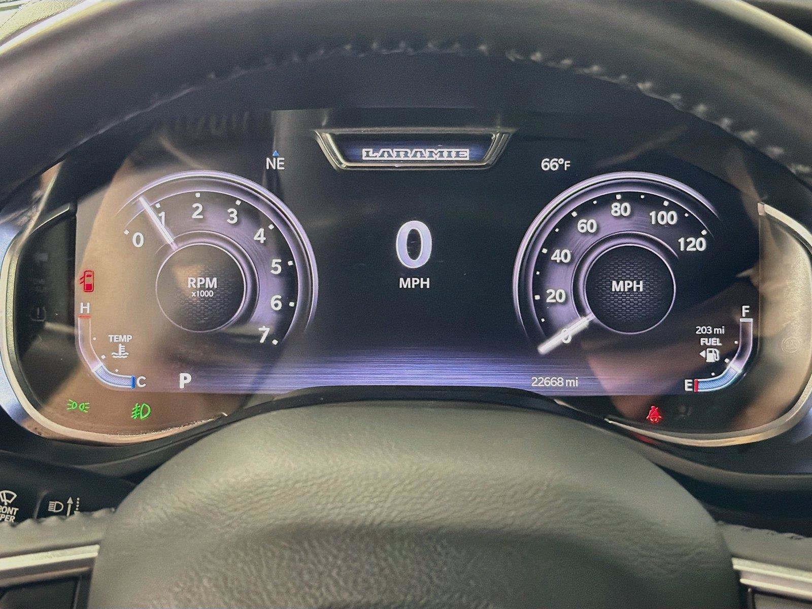 Used 2023 RAM 1500 Laramie AWD/4WD image 18
