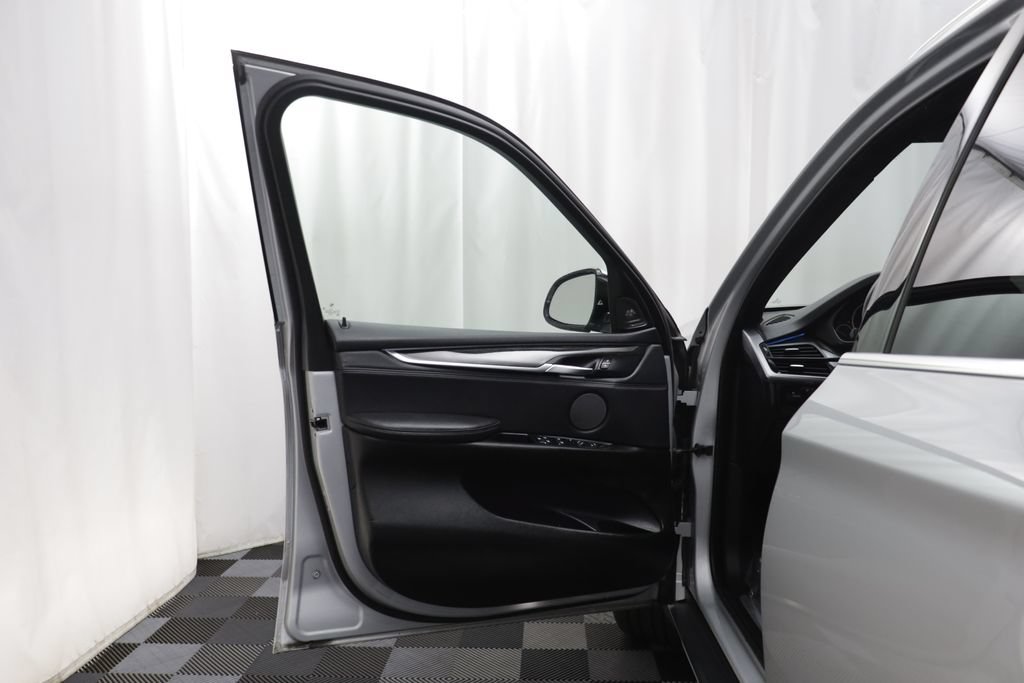 Used 2018 BMW X5 xDrive35i AWD/4WD image 4