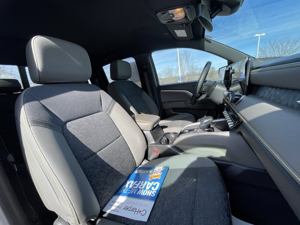 Used 2024 Chevrolet Colorado ZR2 w/ Safety Package image 14