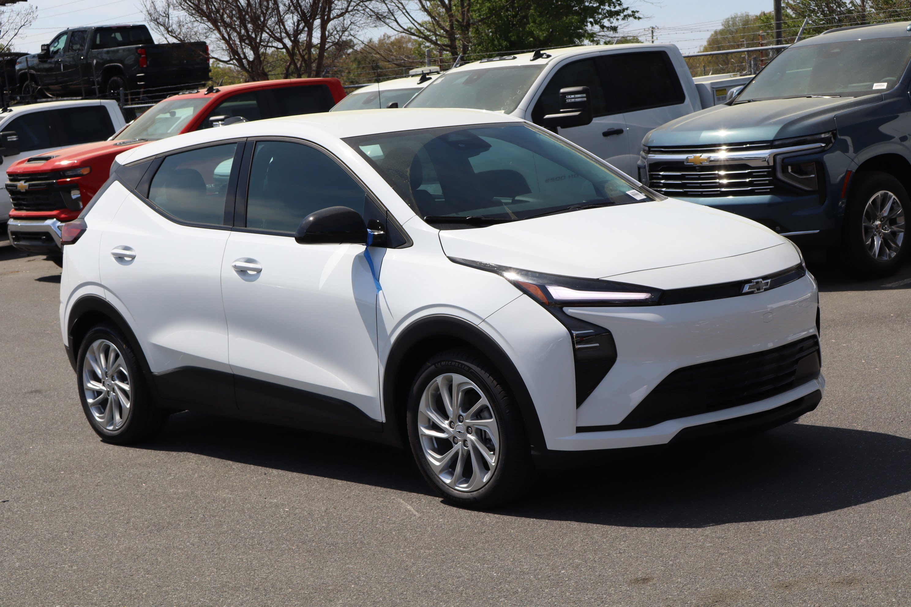New 2027 Chevrolet Bolt LT w/ Comfort Package image 2