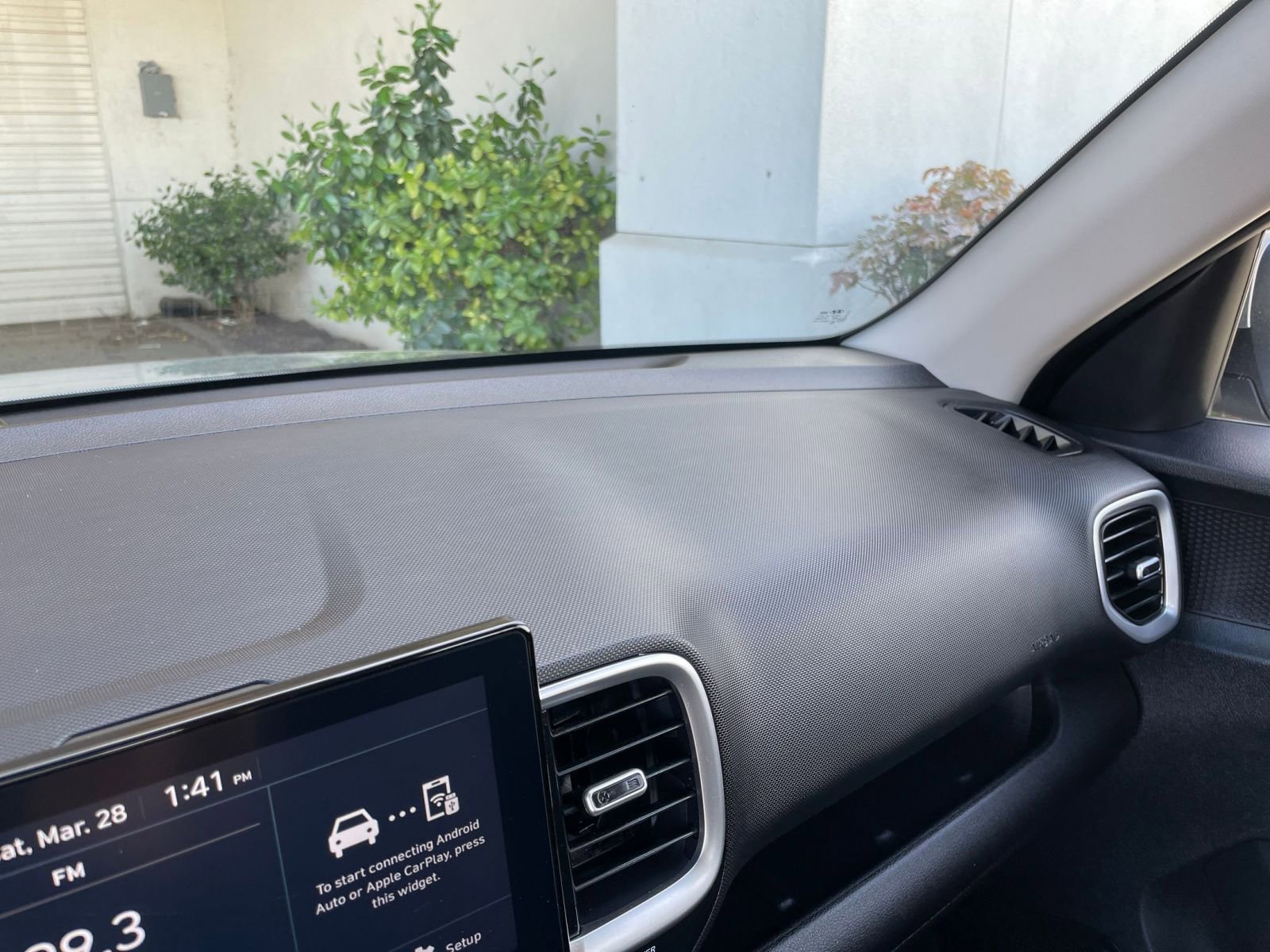 Used 2025 Hyundai Venue SEL FWD image 36