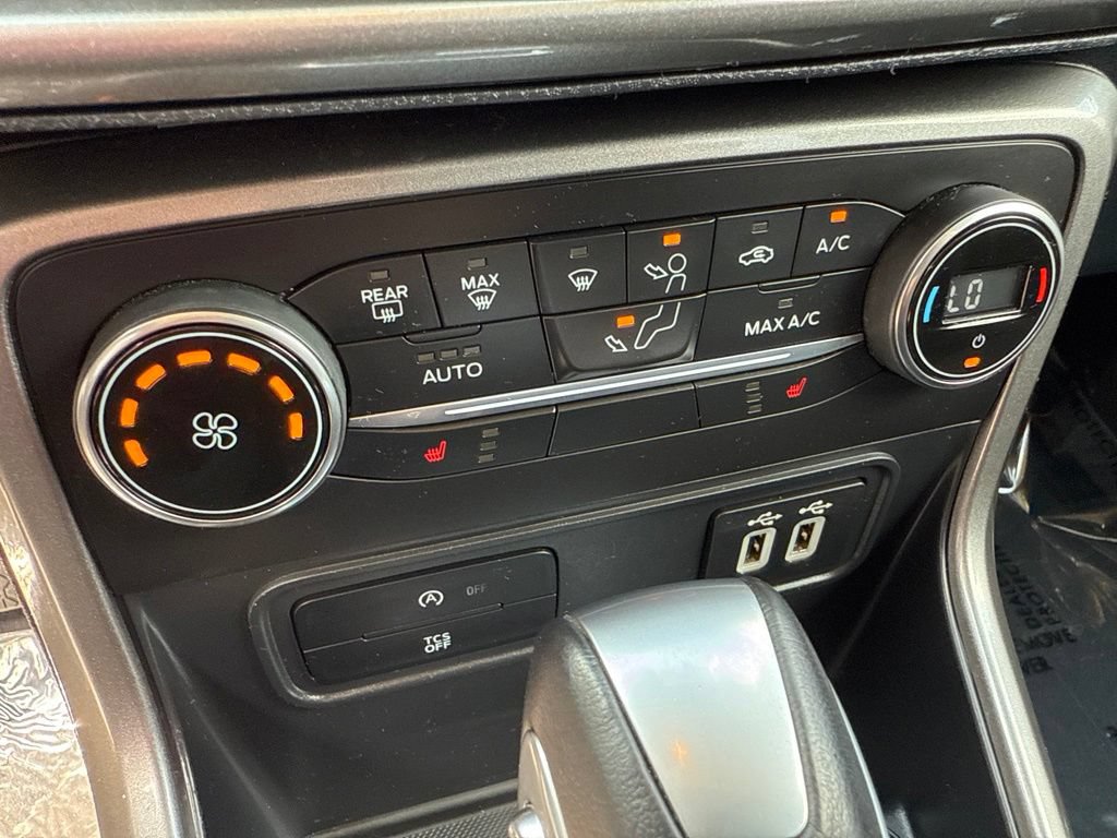 Used 2018 Ford EcoSport SE FWD image 35