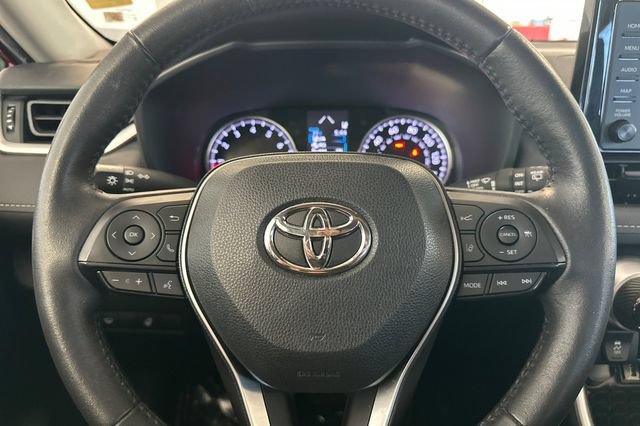 Certified 2022 Toyota RAV4 XLE w/ XLE Grade Weather Package AWD/4WD image 28