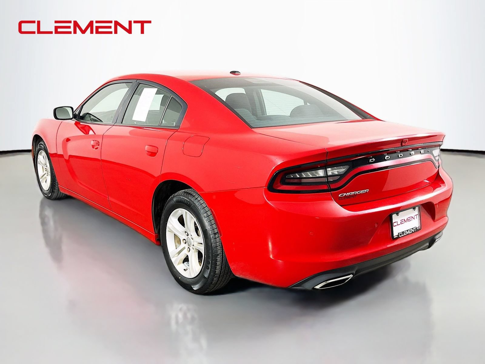 Used 2022 Dodge Charger SXT RWD image 9