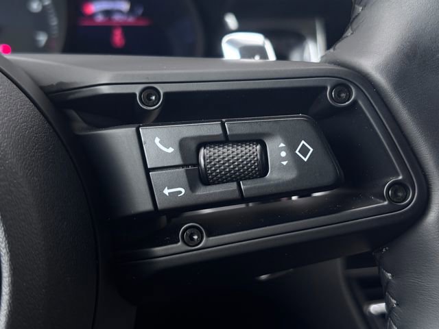 Certified 2026 Porsche Macan AWD/4WD image 15