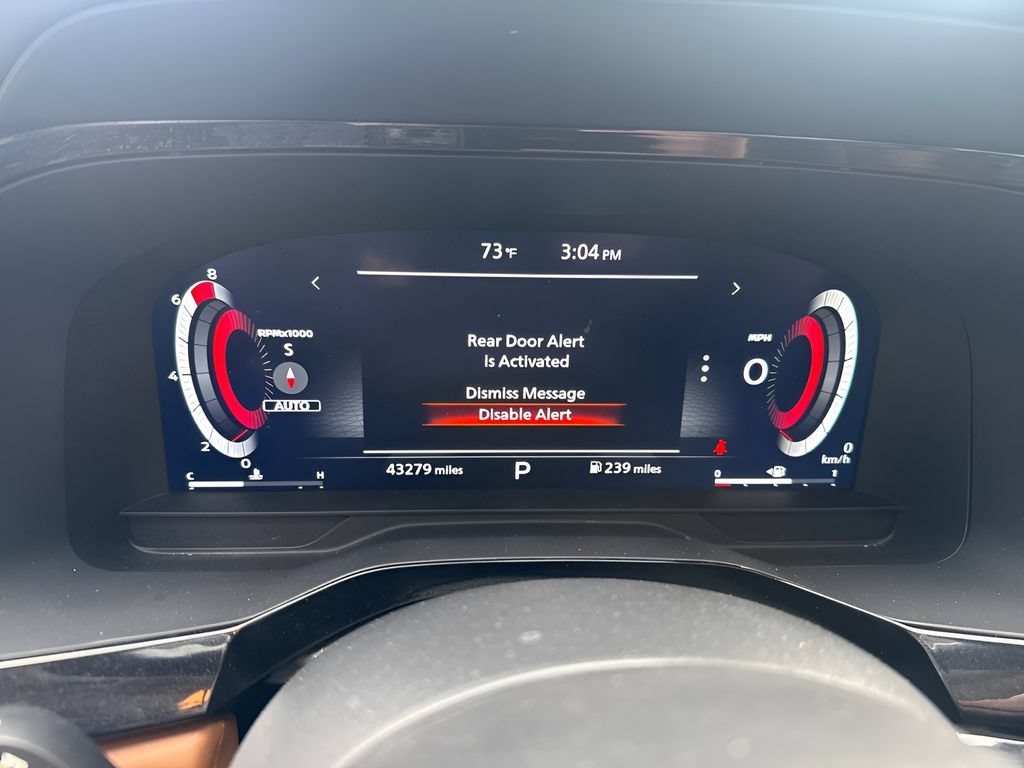 Used 2025 Nissan Pathfinder Platinum AWD/4WD image 23