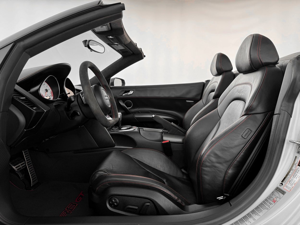 Used 2012 Audi R8 GT image 16