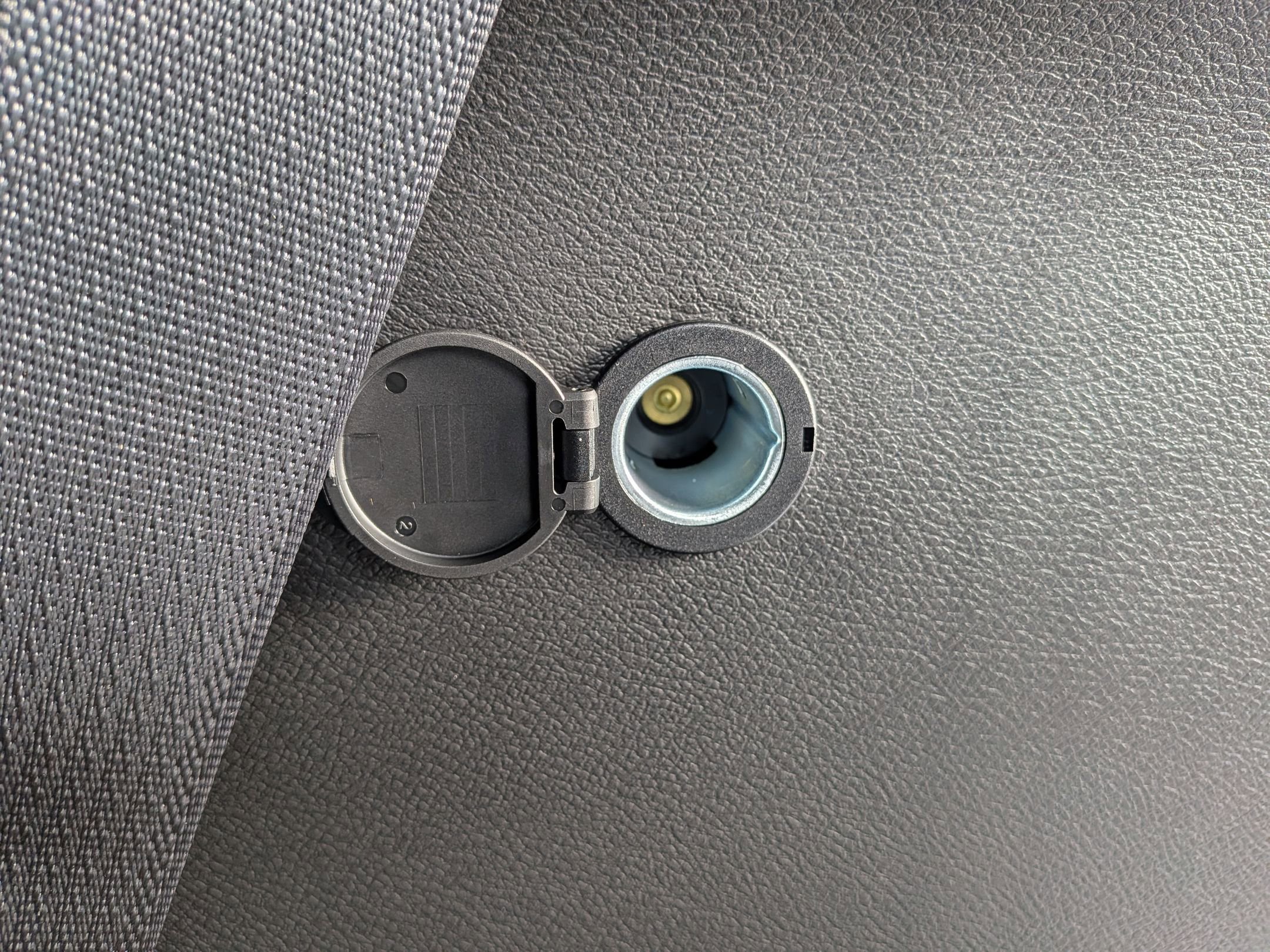 New 2026 Chrysler Pacifica Limited w/ Uconnect Theater Family Group image 36