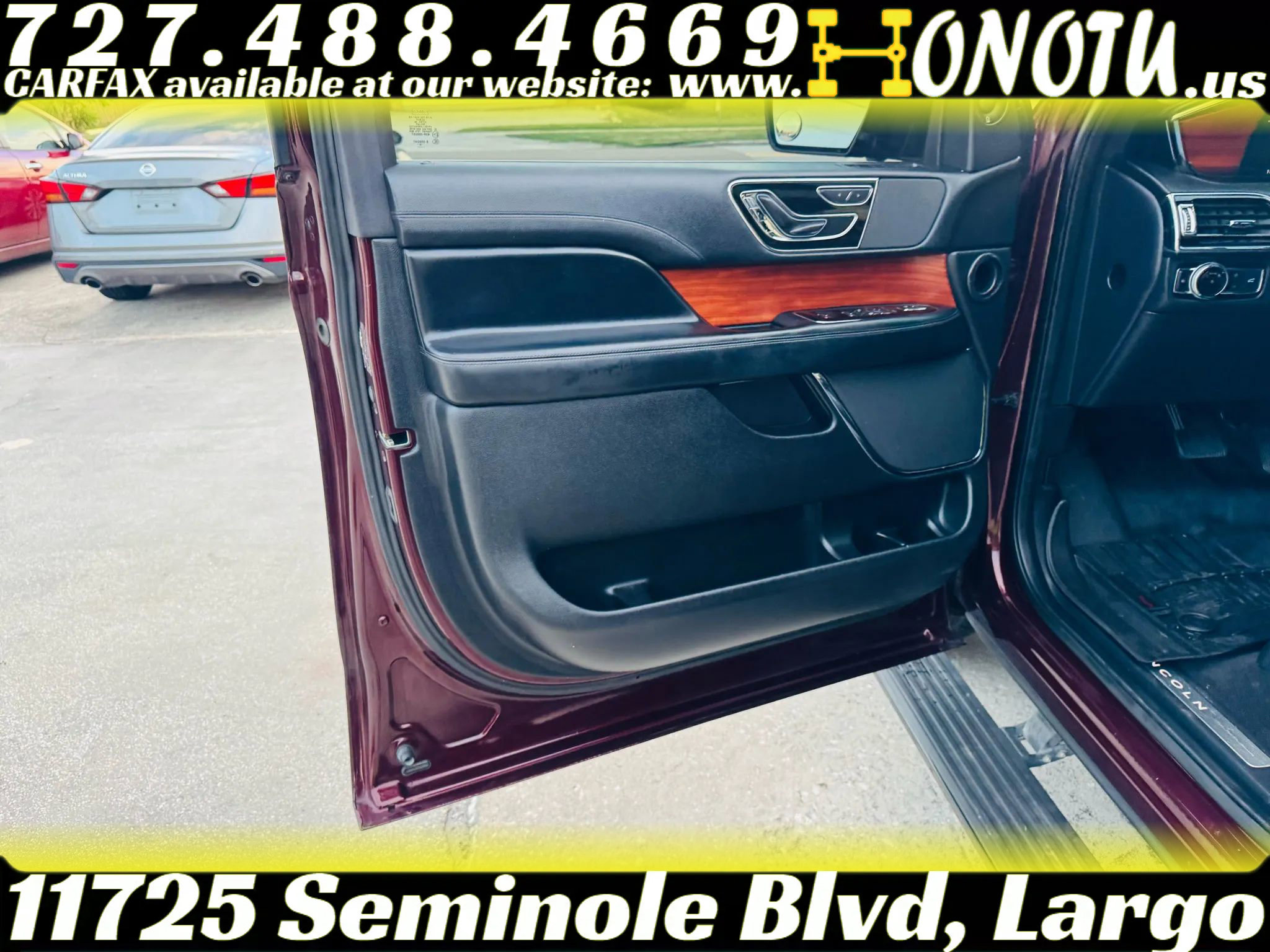 Used 2019 Lincoln Navigator L Select image 11