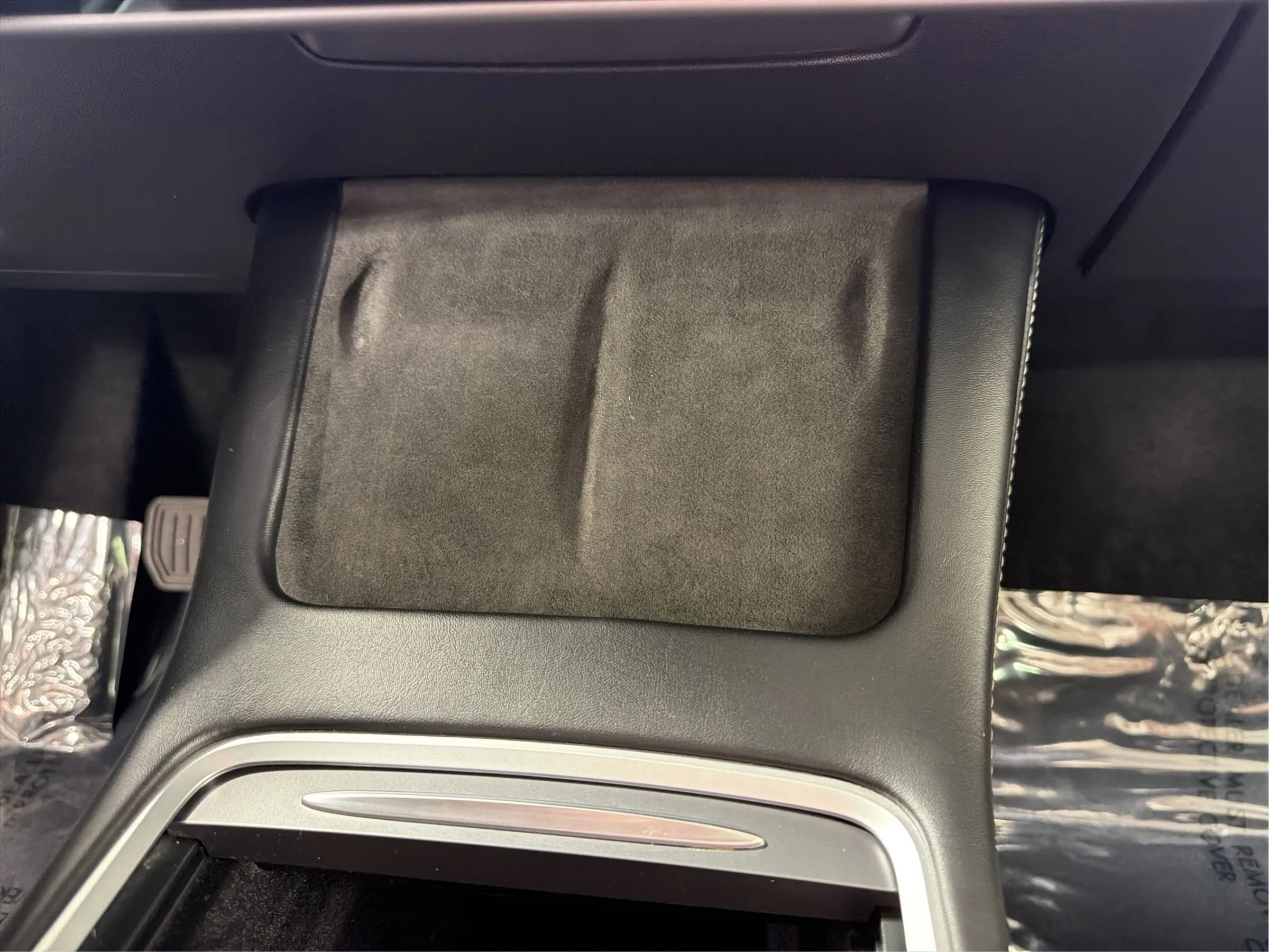 Used 2022 Tesla Model Y Long Range image 35