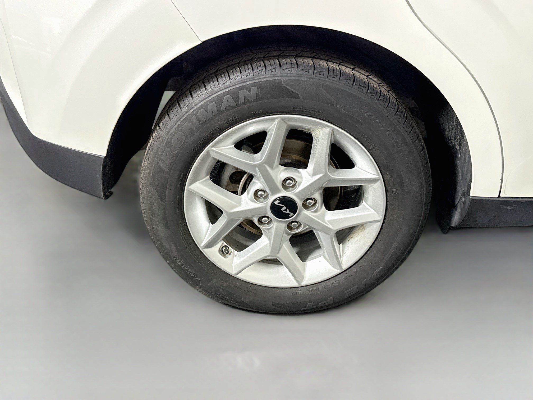 Used 2023 Kia Soul LX w/ LX Technology Package FWD image 32